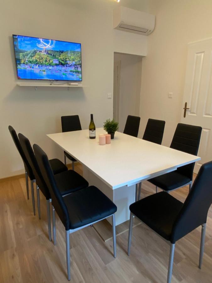 Designed Apartment Next To Vaclav Square With Terrace And Private Garage Prague Exterior photo