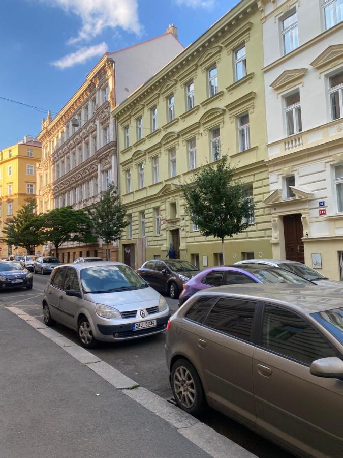 Designed Apartment Next To Vaclav Square With Terrace And Private Garage Prague Exterior photo